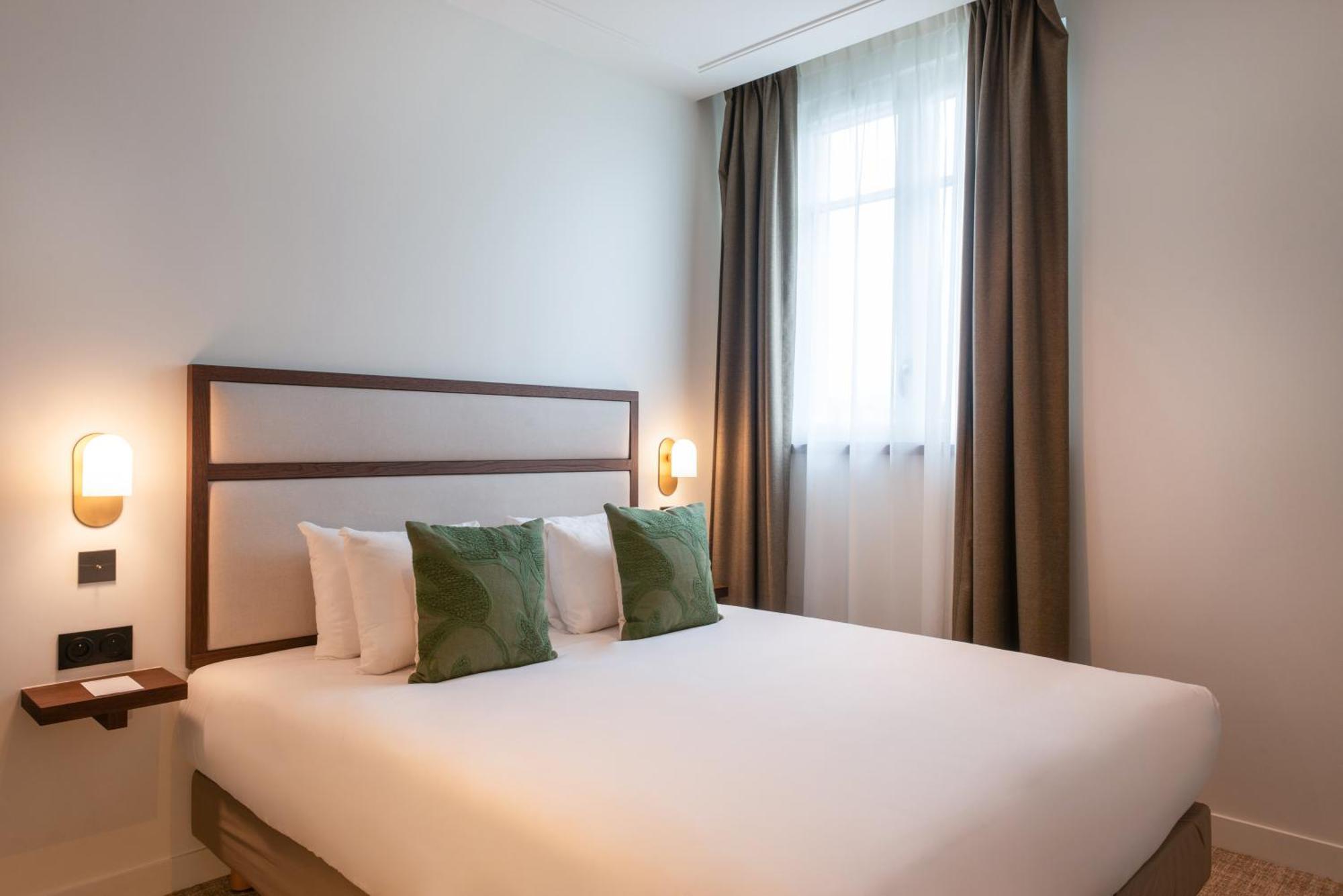 Le Lampika Hotel パリ 部屋 写真