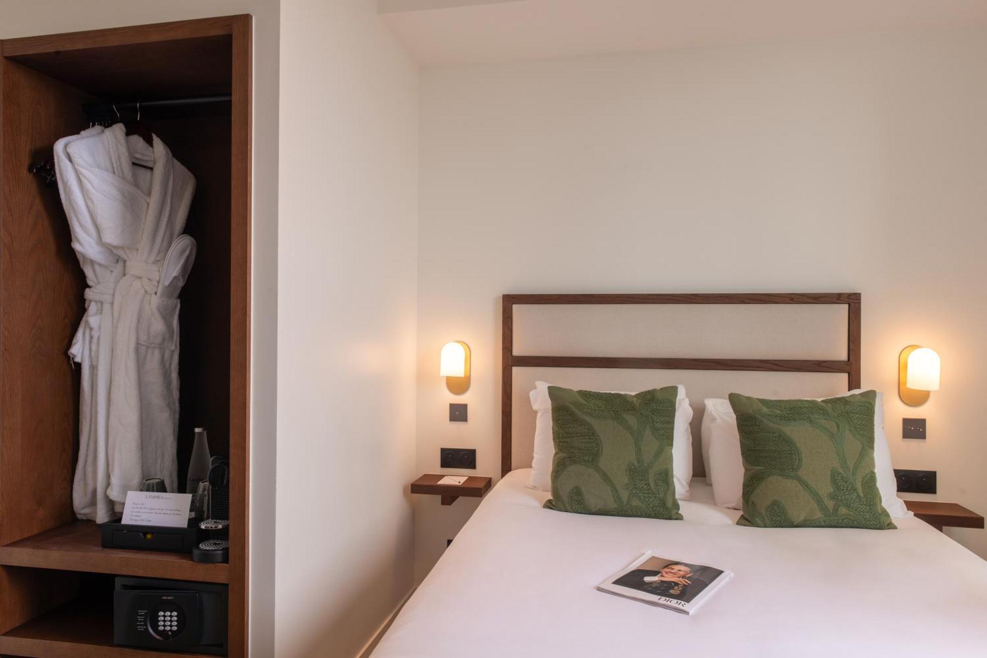 Le Lampika Hotel パリ 部屋 写真