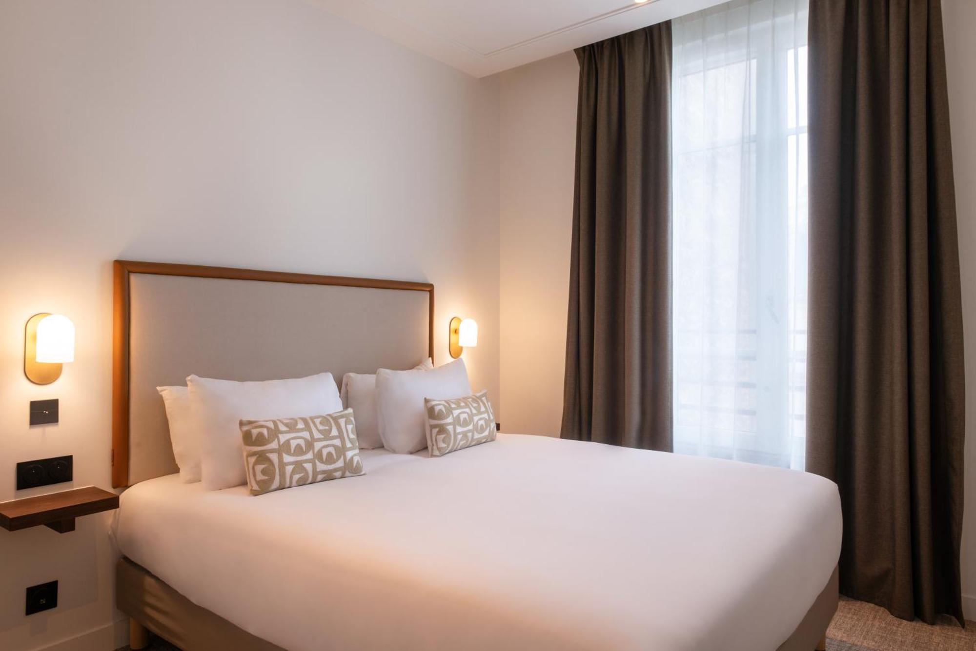 Le Lampika Hotel パリ 部屋 写真