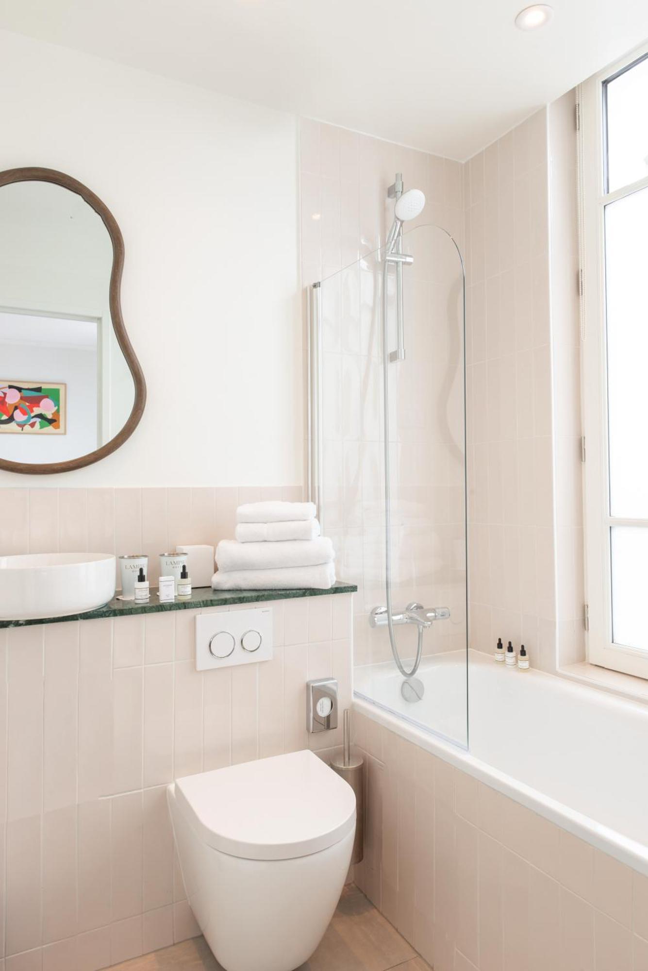 Le Lampika Hotel パリ 部屋 写真