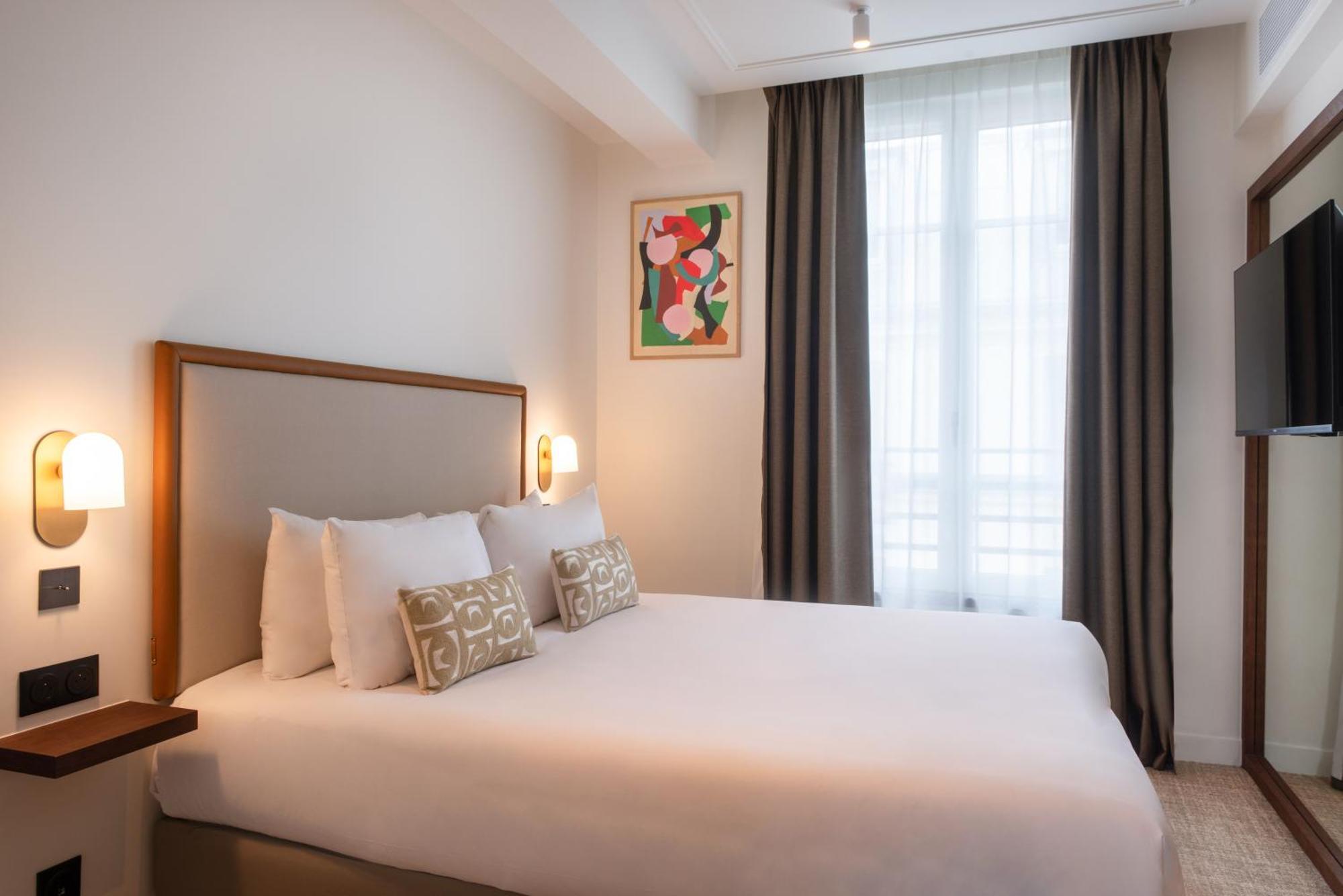 Le Lampika Hotel パリ 部屋 写真