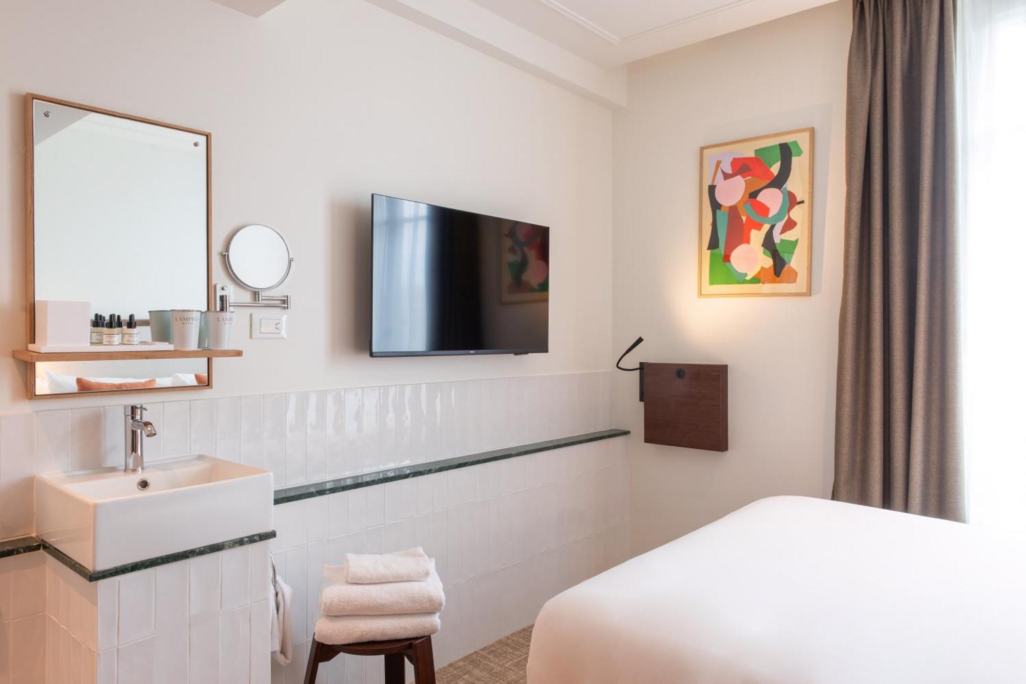 Le Lampika Hotel パリ 部屋 写真