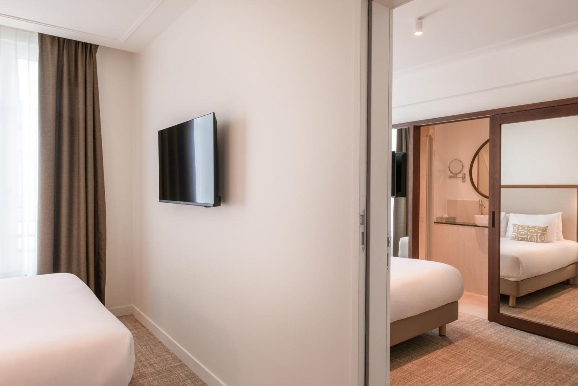 Le Lampika Hotel パリ 部屋 写真