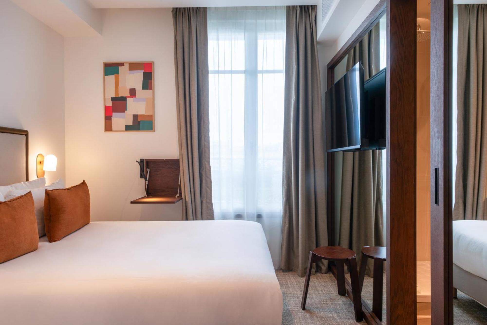 Le Lampika Hotel パリ 部屋 写真